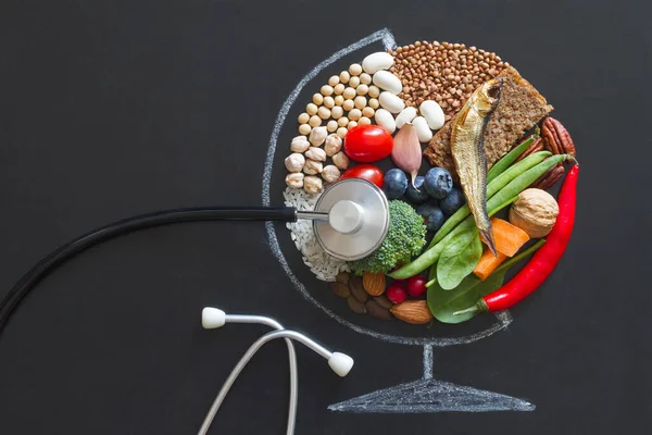 Produits Alimentaires Bons Pour Santé Planète Abstraction Globe Avec Stéthoscope Photos De Stock Libres De Droits