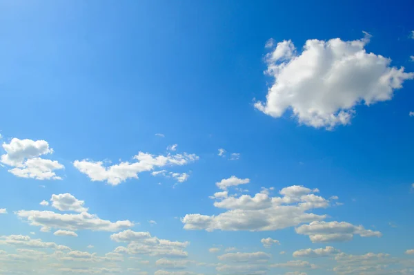 Cielo Blu Nuvole Cumulus Luce — Foto Stock