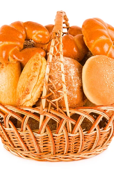 Chléb Sladké Pečivo Proutěném Koši Izolovaném Bílém Pozadí Svislá Fotografie — Stock fotografie