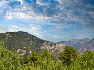 Türkiye 'nin güneyindeki resimli dağlar (Taurus).