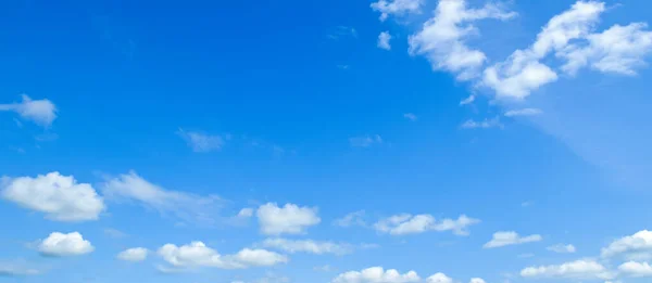 Blauer Himmel Mit Schönen Natürlichen Wolken Großes Foto — Stockfoto