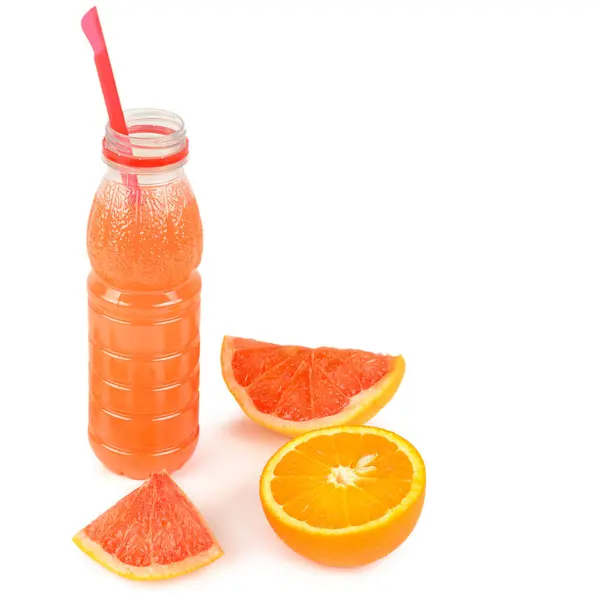 Rodajas Naranja Pomelo Zumo Cítricos Una Botella Aislada Sobre Fondo — Foto de Stock