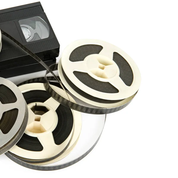 在白色背景下隔离的电影胶片和录像带 文件的自由篇幅 — 图库照片