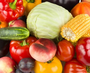 Bir çift meyve ve sebze. Parlak arkaplan.