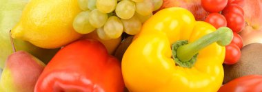 Çeşitli olgun meyve ve sebzeler. Yemek konsepti geçmişi. Geniş resim.