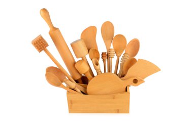 Beyaz arka plan üzerinde izole Ahşap mutfak eşyaları kümesi.