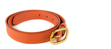 Deri kadın kemeri beyaz arka planda izole edilmiş. Metin için boş yer var. Geniş resim.