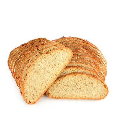 Yakın çekim, yüksek açı görüntüsü saf beyaz arka planda iki yığın taze, dilimlenmiş ekmek gösteriyor. Doku ve altın kabuk, metin için geniş kopya alanı ile belirgindir..