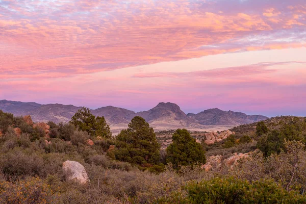 Красивые Пастельные Цвета Купают Небо Пейзаж Время Заката Горах Аризоны — стоковое фото