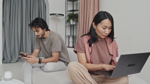 Young Asian Woman Using Portable Computer Middle Eastern Man Using — Stock Video
