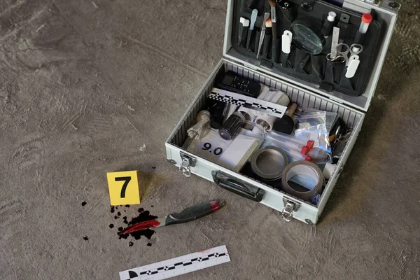 Murder Weapon Blood Victim Open Briefcase Variety Working Supplies Crime — Stock Photo, Image