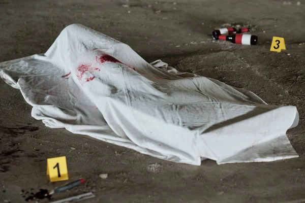 White Sheet Stains Blood Covering Dead Body Shot Handgun Killed — Stock Photo, Image