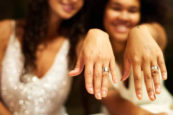 Hands Two Young Intercultural Gay Girls Showing Wedding Rings Getting — Stock Photo, Image