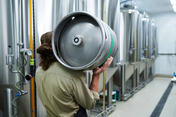 Microbrewery Worker Carrying Beer Keg Warehouse View Back — Stock Photo, Image