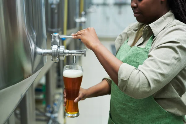Cropped Image Brewery Worker Filling Big Glass Beer Tank — Stock Photo, Image