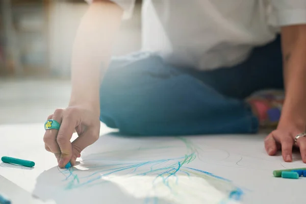 Close Hands Young Creative Female Artist Drawing Blue Crayons White — Stock Photo, Image