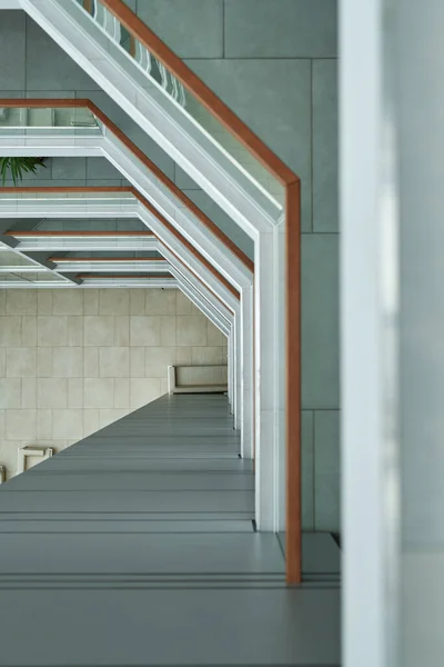 Bovenaanzicht Van Het Interieur Van Een Gebouw Met Meerdere Verdiepingen — Stockfoto