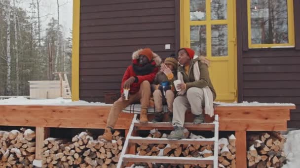 Long Shot African American Family Kid Winterwear Holding Cups Hot — Stock Video