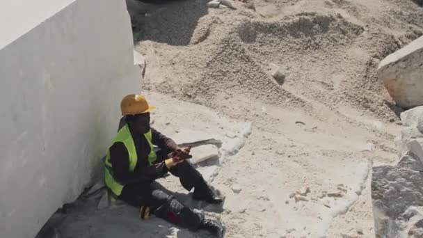 High Angle Young Adult African American Forewoman Having Break Taking — Stock Video