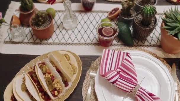 Top Pan People Shot Beautiful Festive Table Traditional Mexican Cuisine — Stock Video