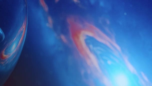 Сторона Панорами Крупним Планом Профілю Чоловічого Астронавта Насолоджуючись Досліджуючи Красу — стокове відео