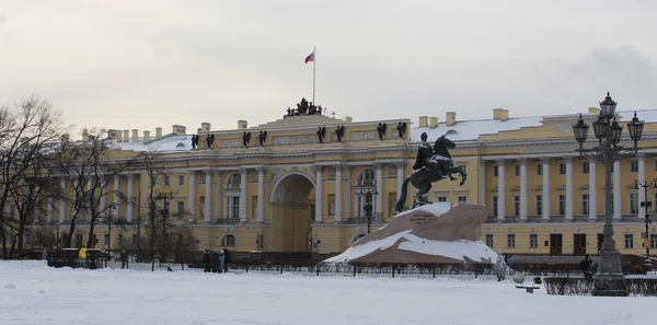 Památník Petra První Bronze Horseman Petersburg Pohled Řeky Něvy Ráno — Stock fotografie