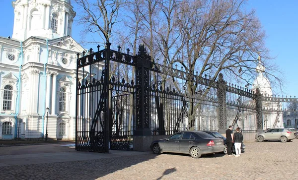 Utsikt Till Smolnys Katedral Från Smolnyparken Solig Vinterdag Sankt Petersburg — Stockfoto