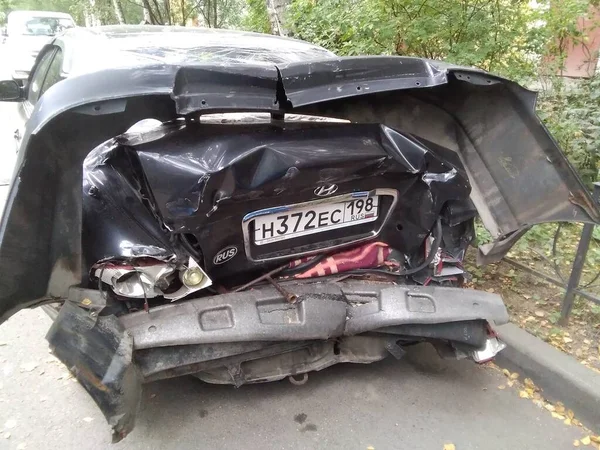 Achterkant Van Auto Ongeluk Beschadigd — Stockfoto