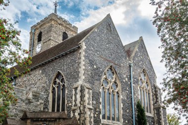 Sandviç, Kent, İngiltere, Birleşik Krallık - 30 Ağustos 2022: St Peter Kilisesi Sandviç