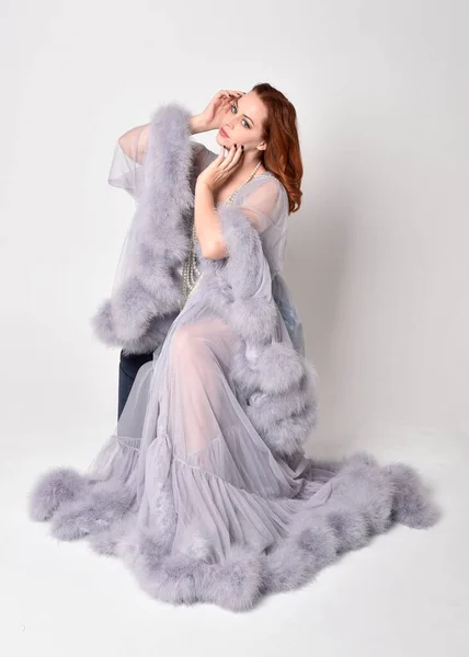 Portrait Beautiful Red Haired Woman Wearing Glamorous Fluffy Bridal Dressing — Foto de Stock
