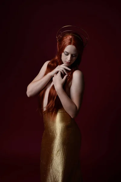 Primer Plano Retrato Fantasía Modelo Mujer Hermosa Con Pelo Rojo — Foto de Stock