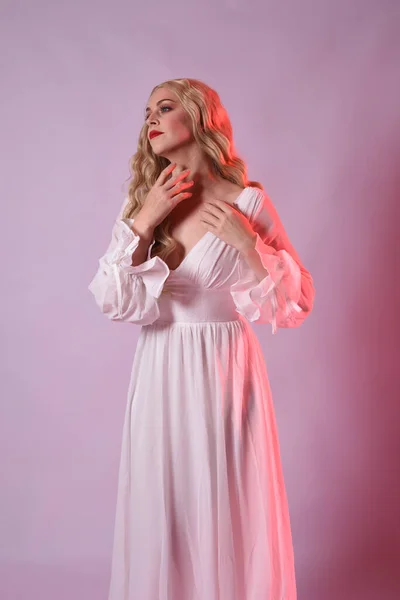 Close Portret Van Mooie Blonde Model Dragen Elegante Witte Halloween — Stockfoto