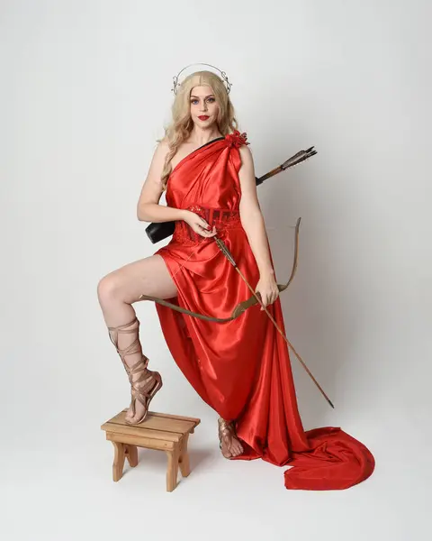 Retrato Cuerpo Entero Hermosa Modelo Rubia Vestida Como Antigua Diosa — Foto de Stock