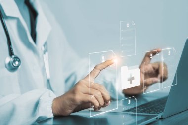 Belge iş akışı, tedavi planlaması, sigorta, veri görselleştirmesi ve modern sağlık bilgi yönetim arayüzü ile dijital sağlık teknolojisi ve çevrimiçi tıbbi kayıt sistemi