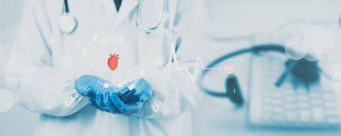 Modern doktor yapay zeka tıbbi sistemleri gelişmiş veri izleme, tanı araçları, sanal danışma hizmetleri dijital sağlık platformları çözümleri sistemi kullanılarak çevrimiçi tedavi, teletıp hizmeti sunmaktadır.