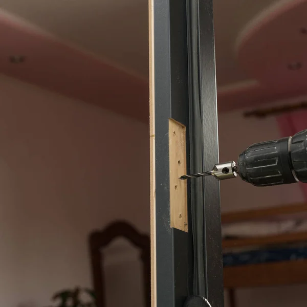 Door Frame Master Drills Hole Further Attachment Wall Installation Door — ストック写真