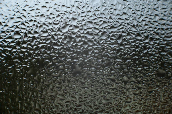 유리에 물방울로 응축의 창문에 응축의 텍스처 — 스톡 사진