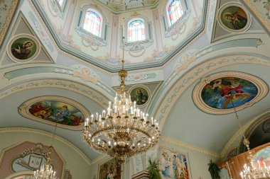 Ivano-Frankivsk, Ukrayna: Ukrayna kiliselerinin duvar ve kubbeleri.