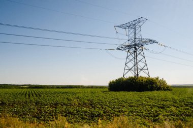 Savaşın başlangıcında Ukrayna 'da yüksek voltaj hatları, elektriği olan insanların kapsamı.