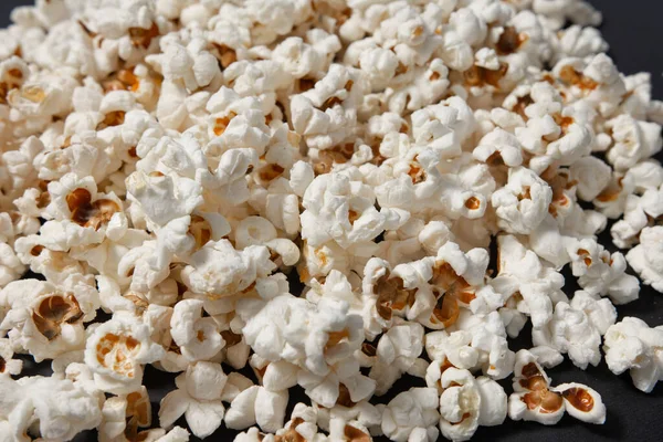 Miska Čerstvě Uvařeného Popcornu Černém Pozadí Popcorn Textura Fast Food — Stock fotografie