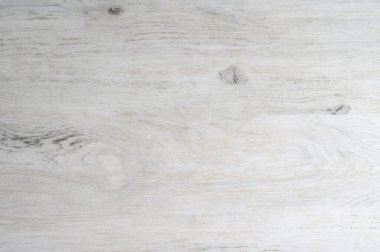 Su geçirmez gri kuvars vinil ve lamine döşeme.