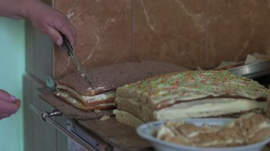 Ekşi kremalı ev yapımı pasta, ev yapımı yemek ve pişirme..