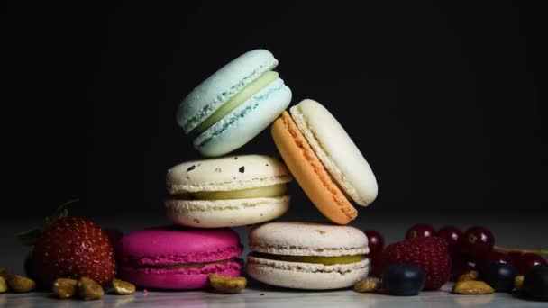 Colorful Macarons Cakes Small French Cakes Sweet Colorful French Macaroons — Wideo stockowe