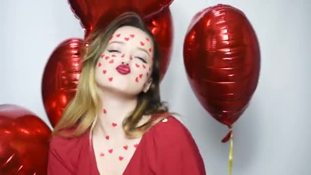 Woman Heart Stickers Her Face Girl Background Red Balloons Shape — Vídeos de Stock