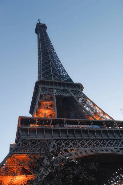 Paříž Francie 2022 Eiffelova Věž Proti Dokonale Modré Obloze Krása — Stock fotografie