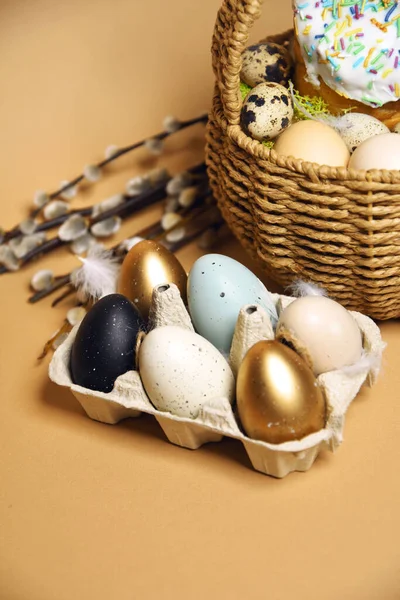 Easter Holidays Pussy Willow Colorful Painted Eggs Tray Basket Easter Immagine Stock