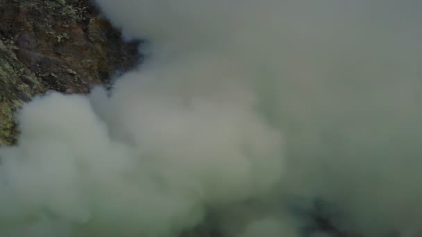 Schwefelabbau Einem Aktiven Vulkan Schwefelrauch — Stockvideo