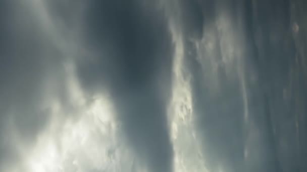 Czas Upływa Deszczowe Ciemne Chmury Burzy Przed Burzą Straszny Humorzasty — Wideo stockowe