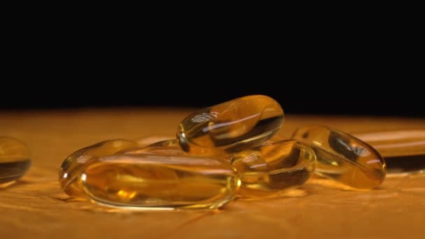 Omega Pilulky Rybího Oleje Vitamin Přírodní Kapsle — Stock video