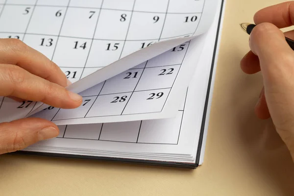 Крупним Планом Сторінки Календарів Концепція Планування Терміни Ліцензійні Стокові Фото